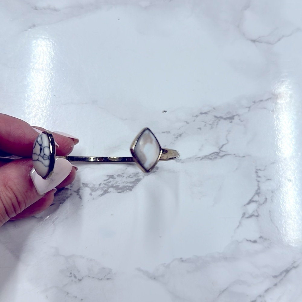 Pretty bracelet cuff - Picture 5 of 5